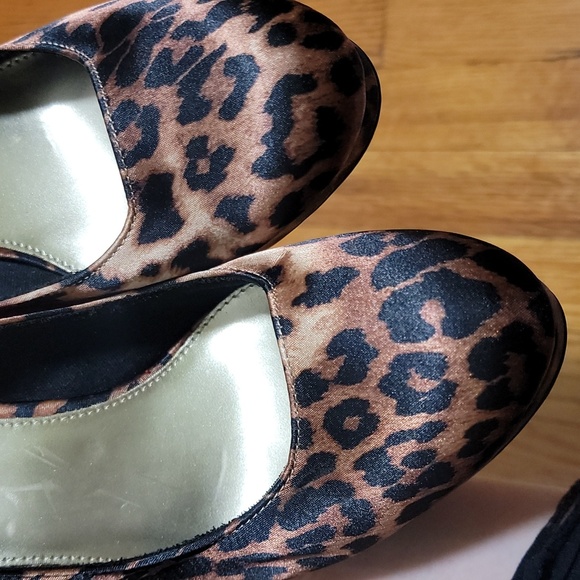 Fioni Animal Print Leopard Brown and Black Heels sz 9 - Picture 8 of 8